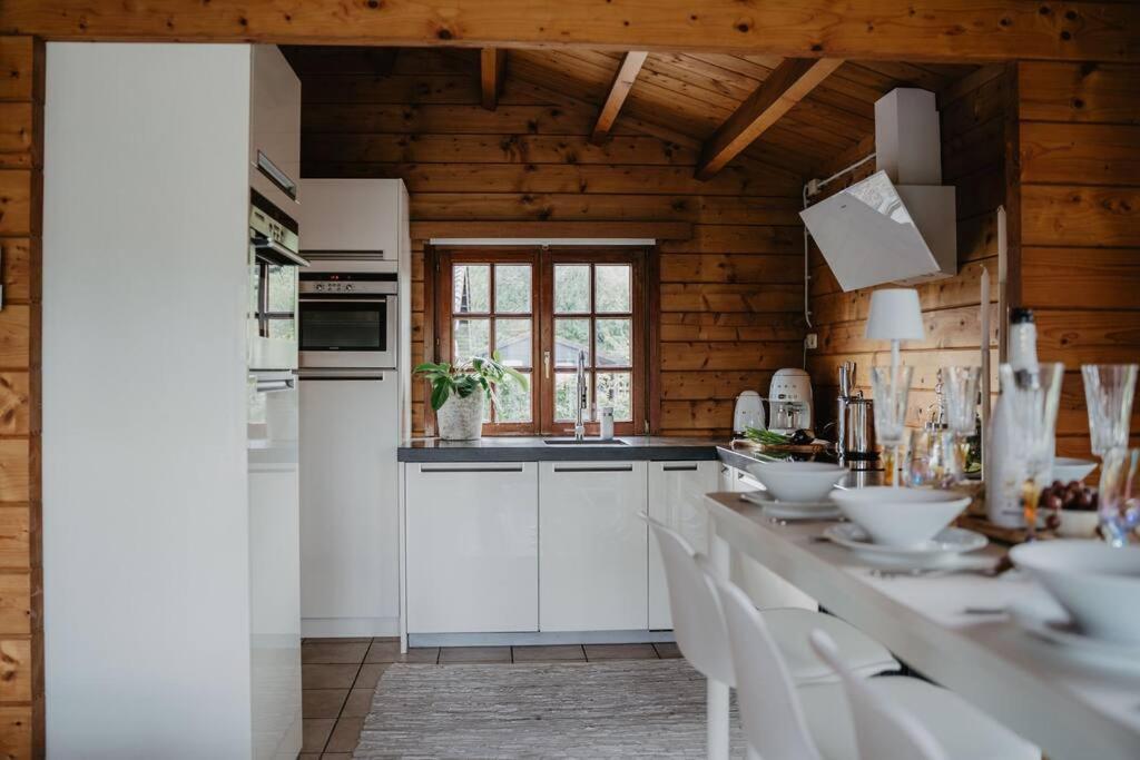 Life & Cooking Holiday Home 埃尔默洛 外观 照片